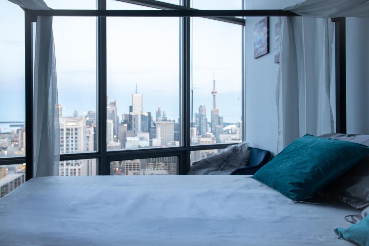 Great View High Rise In Central Toronto Eksteriør bilde